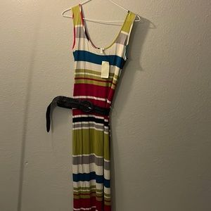 I’m selling a beautiful long dress! Never used !